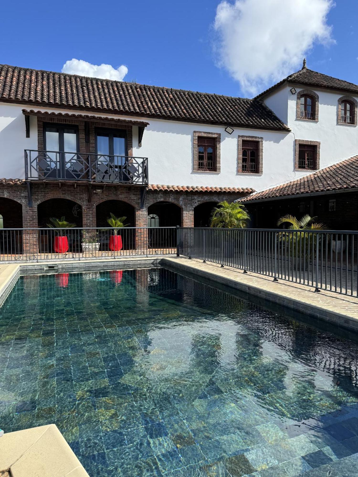 Domaine Du Chateau Les Trois-Ilets Exterior photo